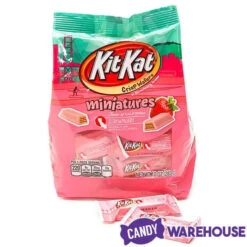 Kit Kat Miniatures Candy - Strawberry: 10-Ounce Bag -Candy Haven Shop kit kat miniatures candy strawberry 10 ounce bag candy warehouse 4