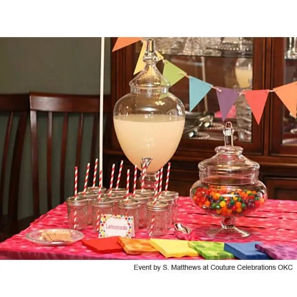 Paper 7.75-Inch Drinking Straws - Red Stripes: 25-Piece Pack 2 Paper 7.75-Inch Drinking Straws - Red Stripes: 25-Piece Pack - Image 2