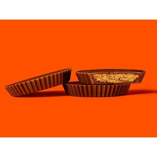 Reese's Thins Milk Chocolate Peanut Butter Cups Candy: 7.37-Ounce Bag 5 Reese's Thins Milk Chocolate Peanut Butter Cups Candy: 7.37-Ounce Bag - Image 5